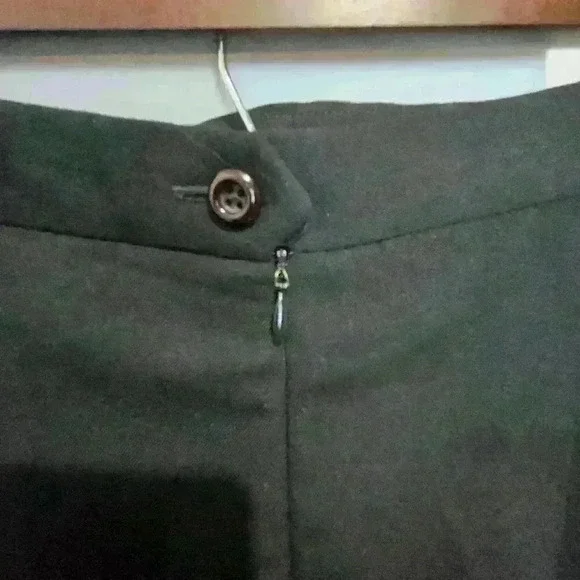 Talbots Petites 2 Piece Lined Skirt Suit Set 100% wool - Black - Business suit - Picture 5 of 10